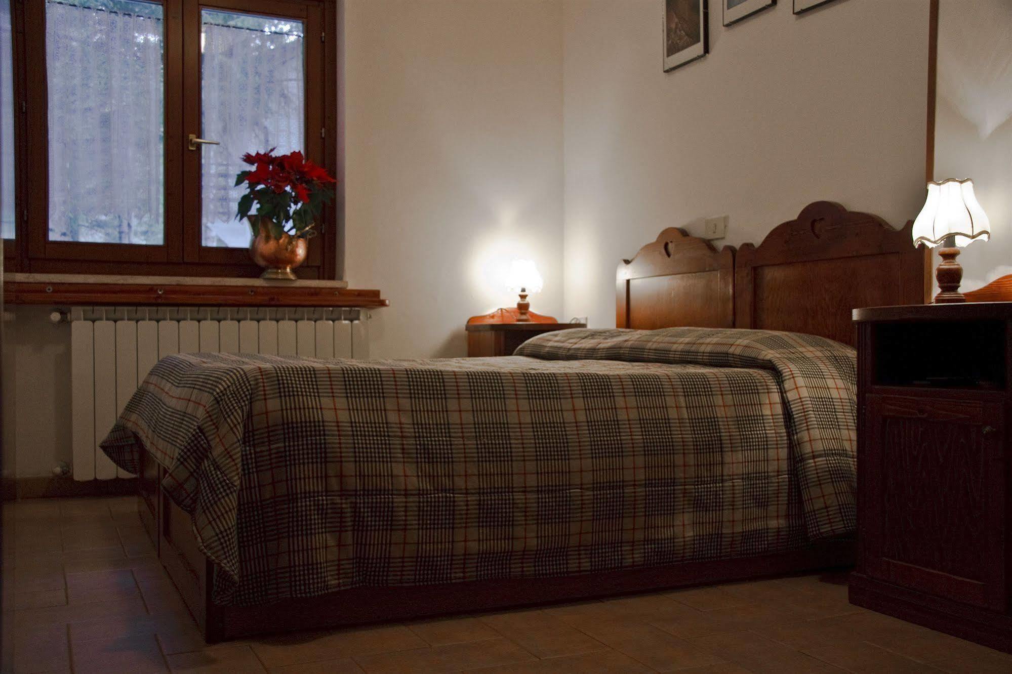 Lh Albergo Il Paradiso Pescasseroli Eksteriør bilde