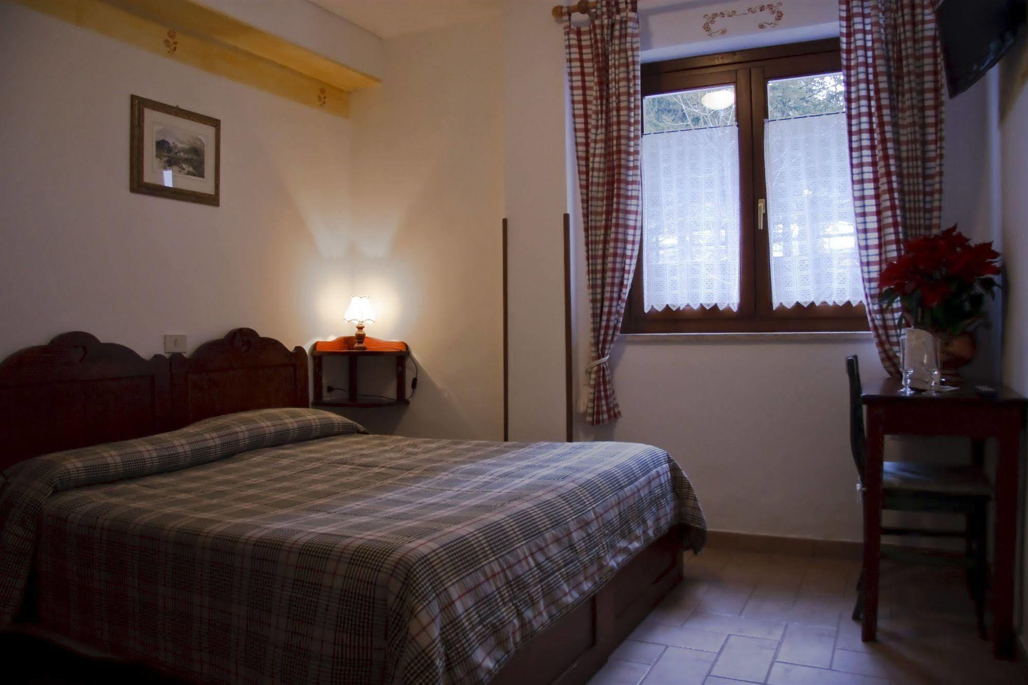 Lh Albergo Il Paradiso Pescasseroli Eksteriør bilde